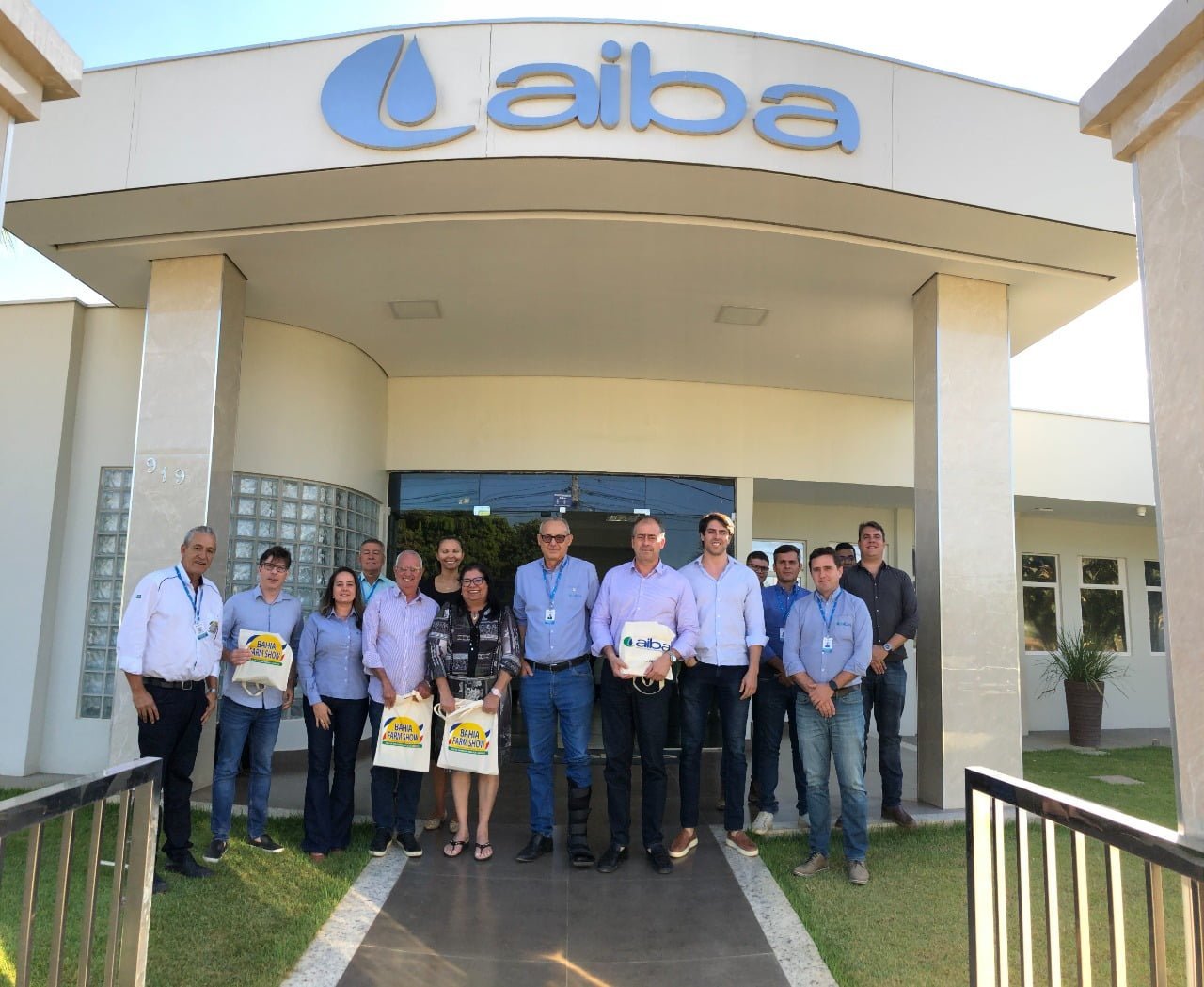 Aiba participa de encontro internacional com a diretoria da empresa Valmont  Indústries - AIBA - Associação de Agricultores e Irrigantes da Bahia