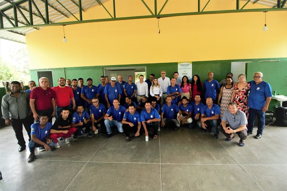Aiba participa de encontro internacional com a diretoria da empresa Valmont  Indústries - AIBA - Associação de Agricultores e Irrigantes da Bahia