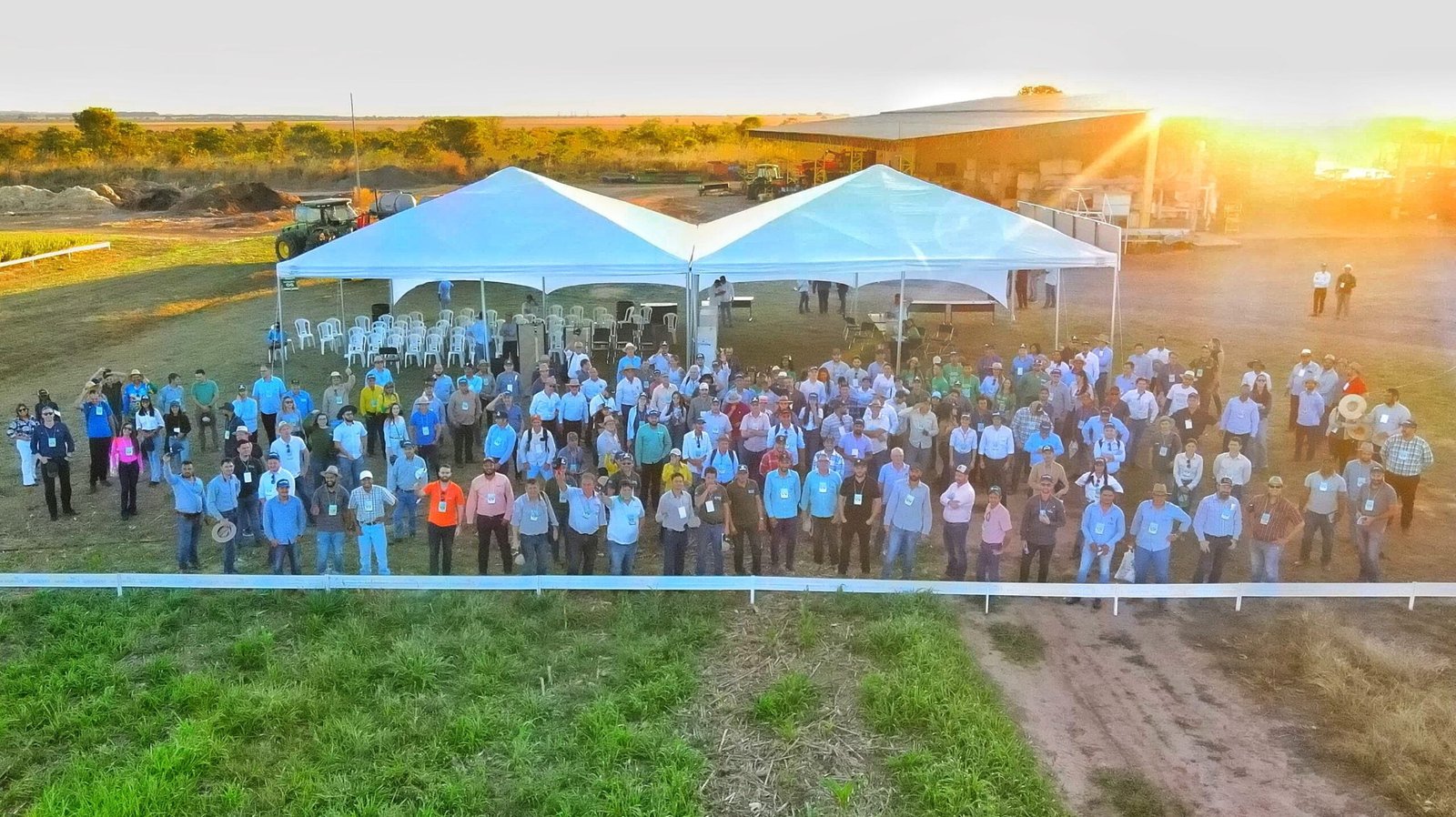 Painéis, exposição de máquinas e tarde de campo marcam segundo dia do 19º Encontro Nacional do Sistema Plantio Direto em Luís Eduardo Magalhães