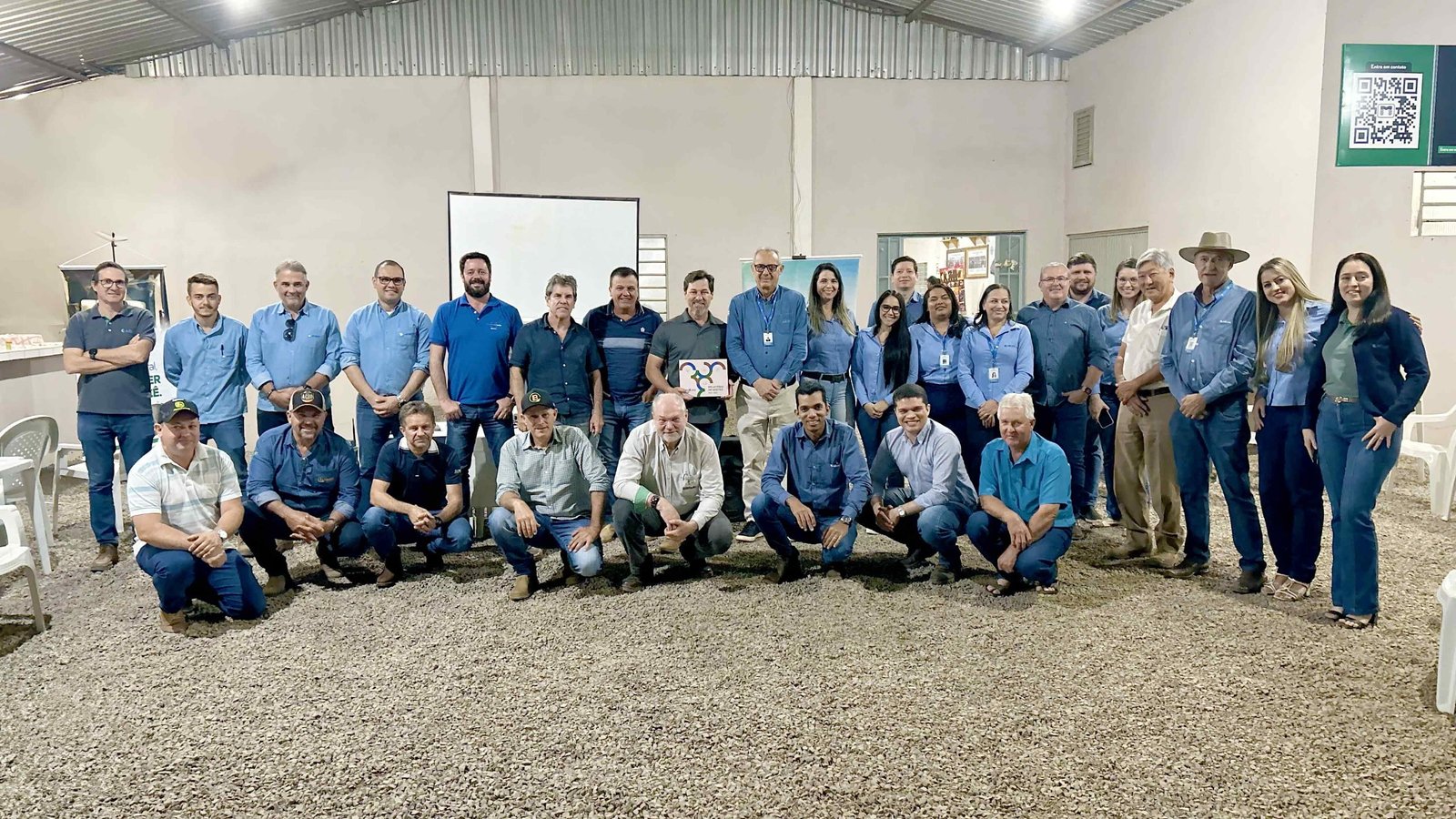 Comunidade produtiva da Estrada do Café sedia reunião itinerante da Aiba e Abapa