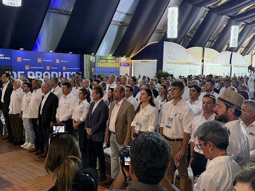 Bahia Farm Show celebra 20ª edição histórica com anúncios do governo de investimentos para o agro.